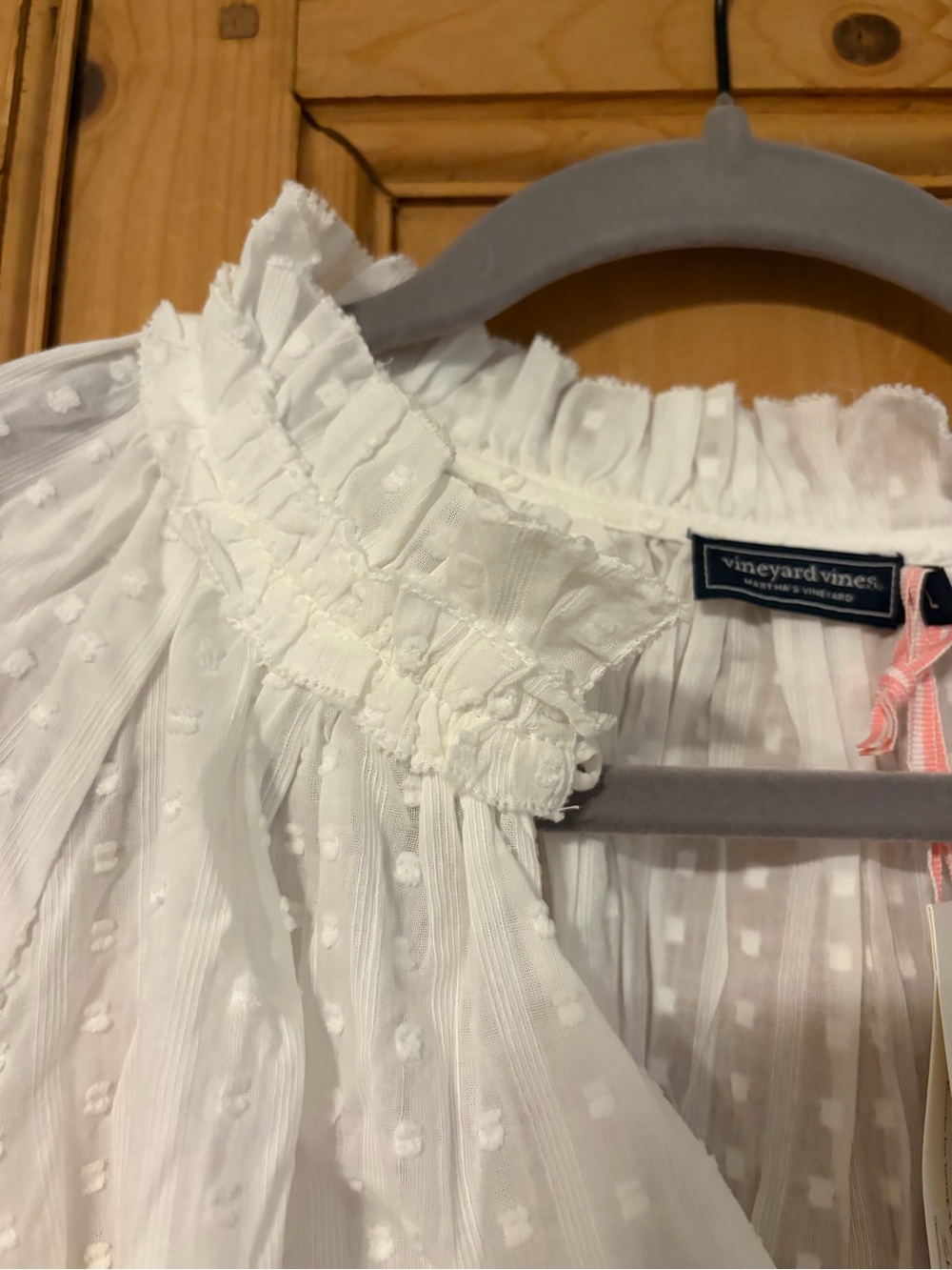 Vineyard Vines Women’s Cotton White Swiss Dot Ruffle Neck Blouse Sz Large - Picture 6 of 10